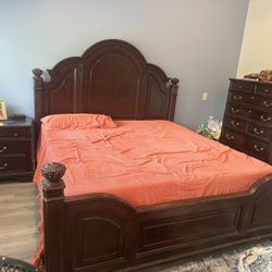 Used Cal King Bedroom Set