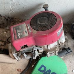 Briggs and Stratton Intek/ Ic 14hp Riding Mower Engine