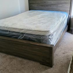 NEW QUEEN-SIZE PILLOW TOP MATTRESS AND BOX SPRING 🆕️