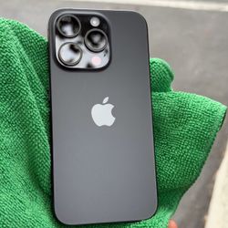 Apple iPhone 15 Pro 'Black Titanium' · Unlocked - 128GB