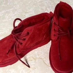 Size 3 Uggs Boots Never WORN 