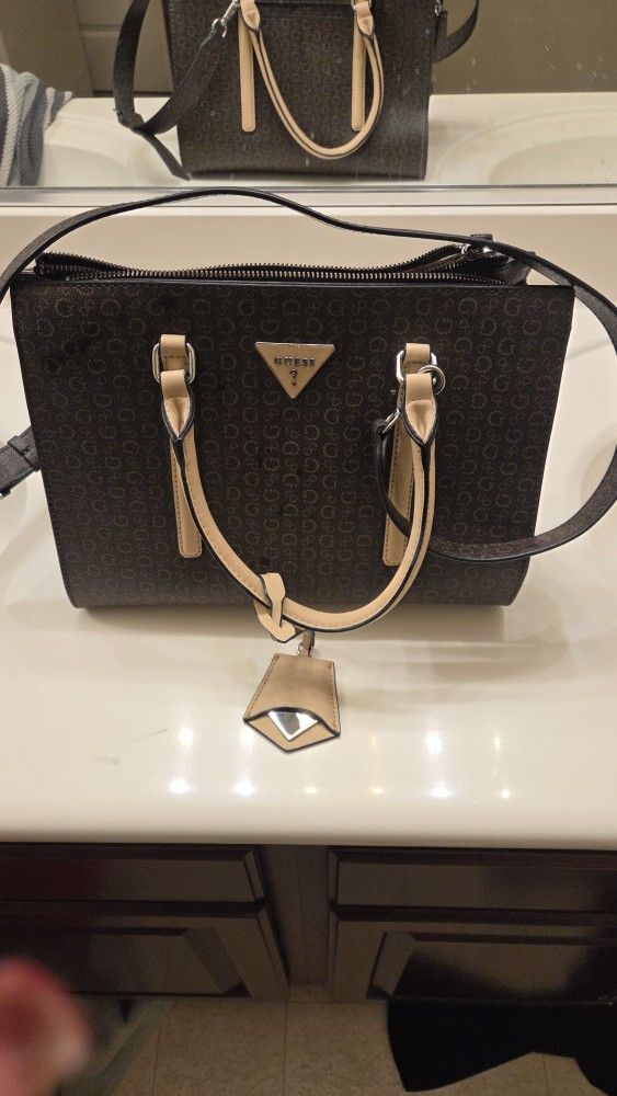 Guess Purse -New