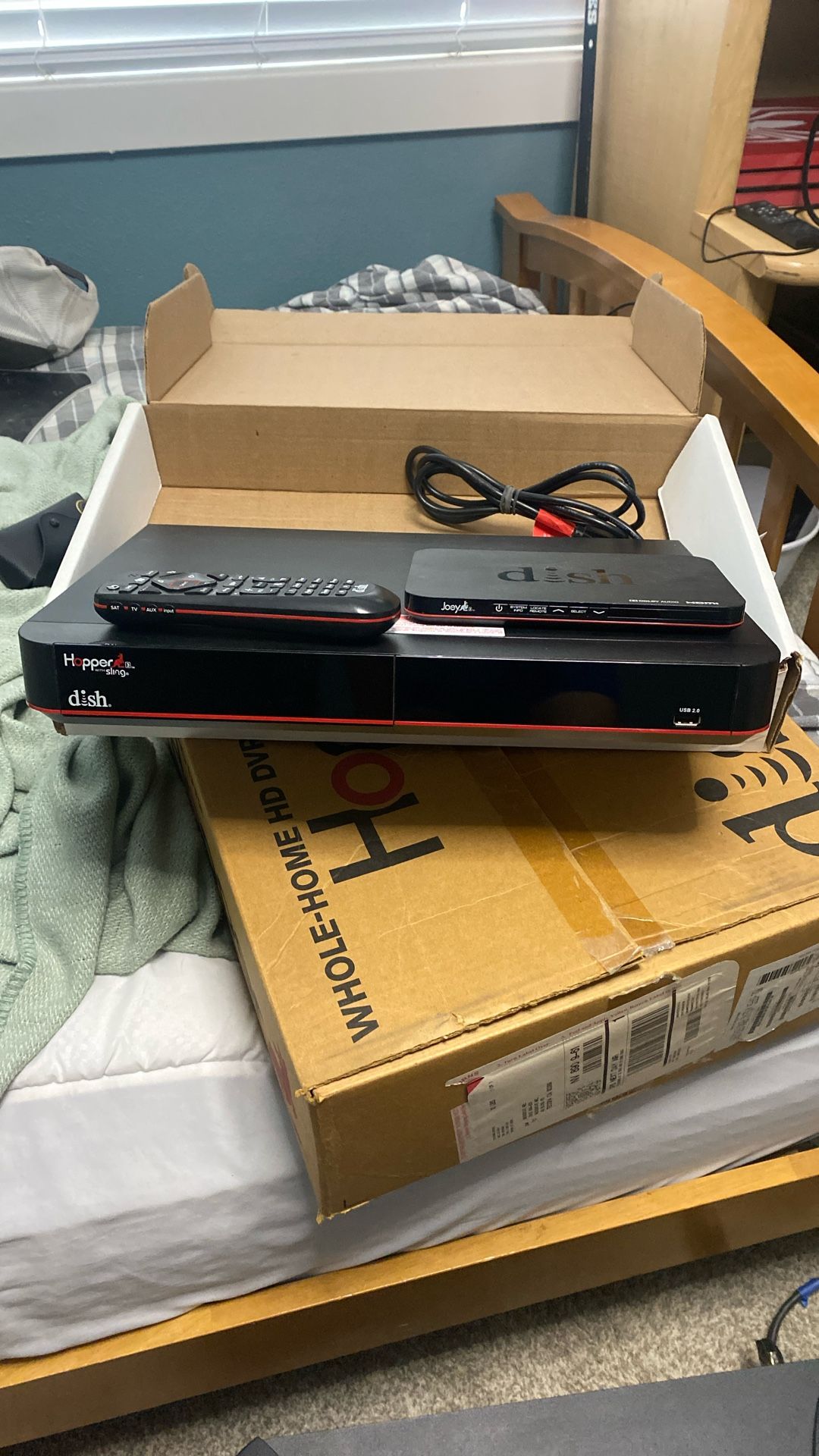 Dish Hopper DVR With Remotes And Dish Network Joey 3 Satellite Recievers