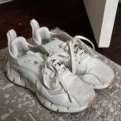 Rebok Size 8 Women’s