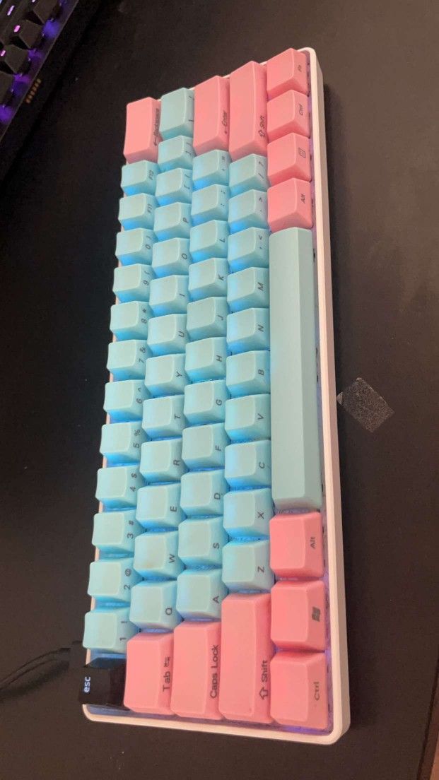 Gk61 60% Keyboard With Custom Cotton Candy Keycapd