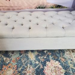 Soft Top Storage Bench 