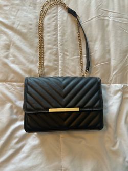 Black Adjustable Purse