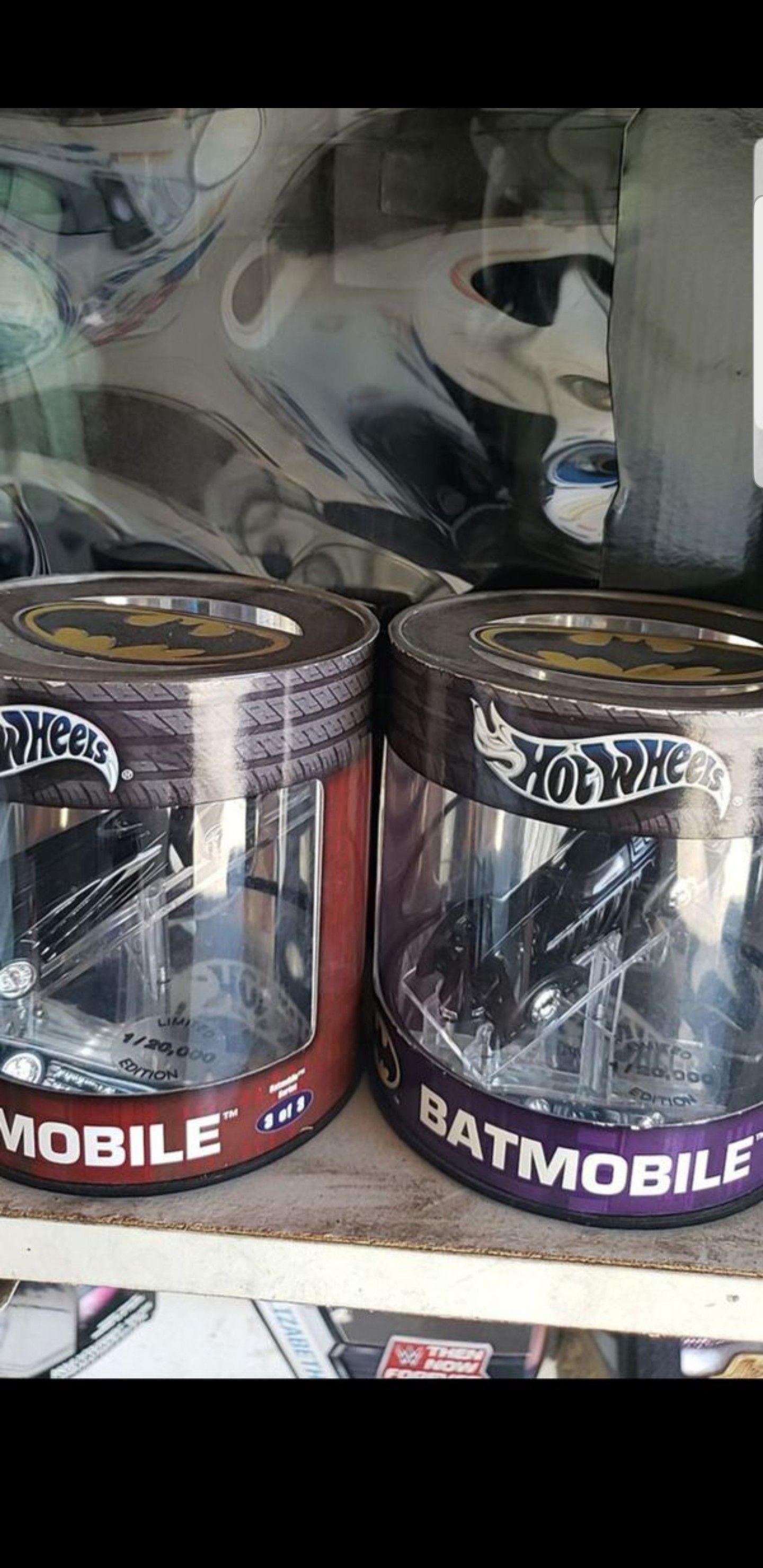 Hot wheels batmobile take both for 10$