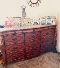 Solid Wood Marble Top Dresser , Tons Of Storage Space 