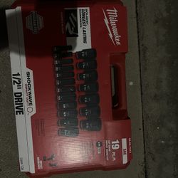 Milwaukee 1/2 Size Socket Set