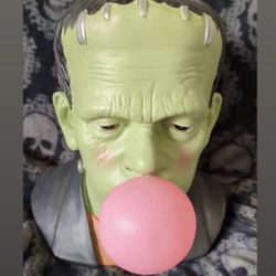 Frankenstein Halloween Ballon Statue  