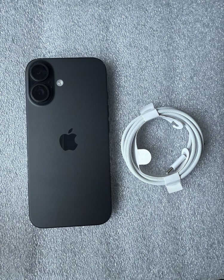 iPhone 16