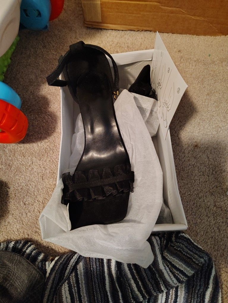 Black Heels Size 7