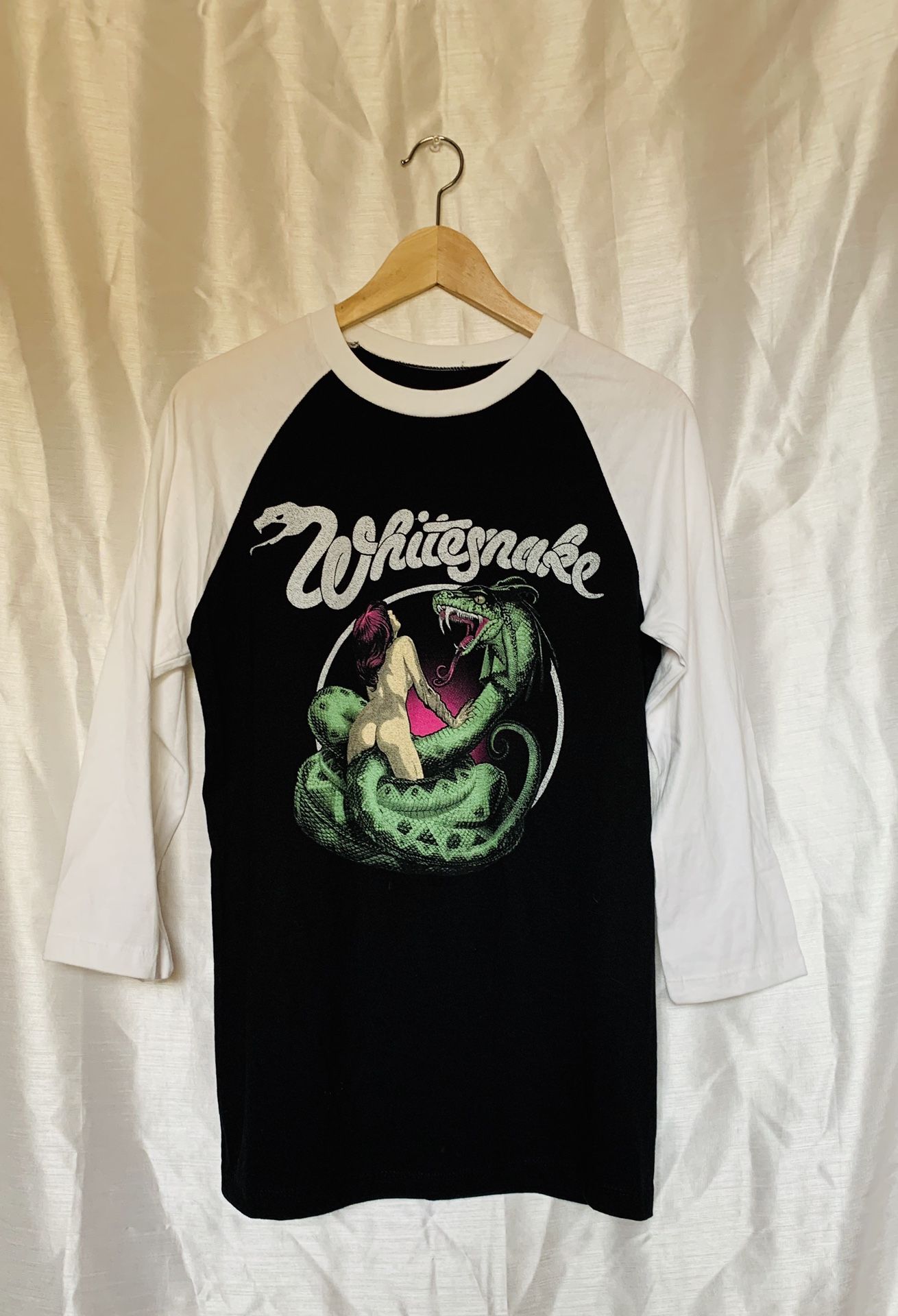 Whitesnake baseball tee