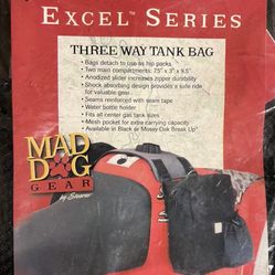 NEW Mad Dog Gear three-Way Gas Tank Bag. Black.