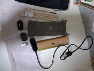 PAX 3 vaporizer