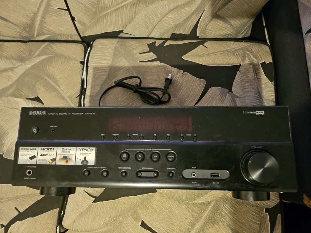 Yamaha Receiver RX-V377 5.1 Channel Home Theater HDMI AV No Remote UNTESTED