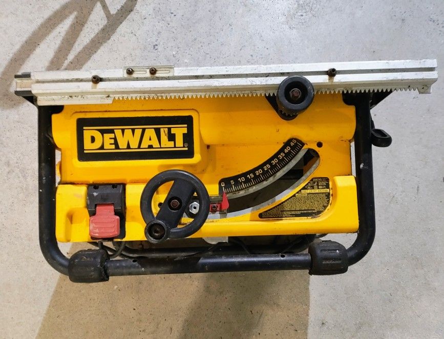 DeWalt Portable Table Saw