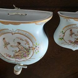 Lovely Antique Wall Pocket Planter/Pot (2 Pair)