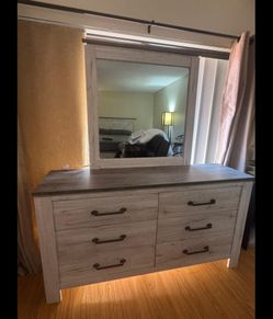 Bedroom set(mattress not included)