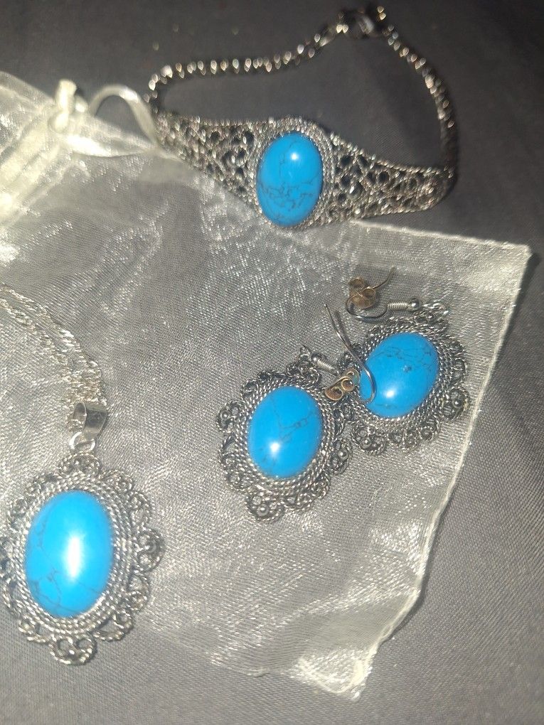 Turquoise Set