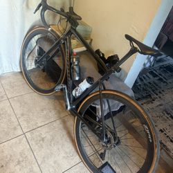 Specialized Tarmac SL6 Pro with a lot of upgrades