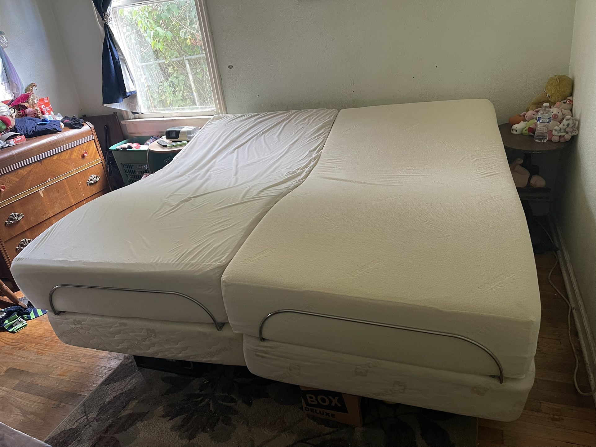 King Size Tempur-Pedic bed with Remotes Head and Feet raise with Message