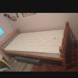 Twin Bed Frame /twin Mattress
