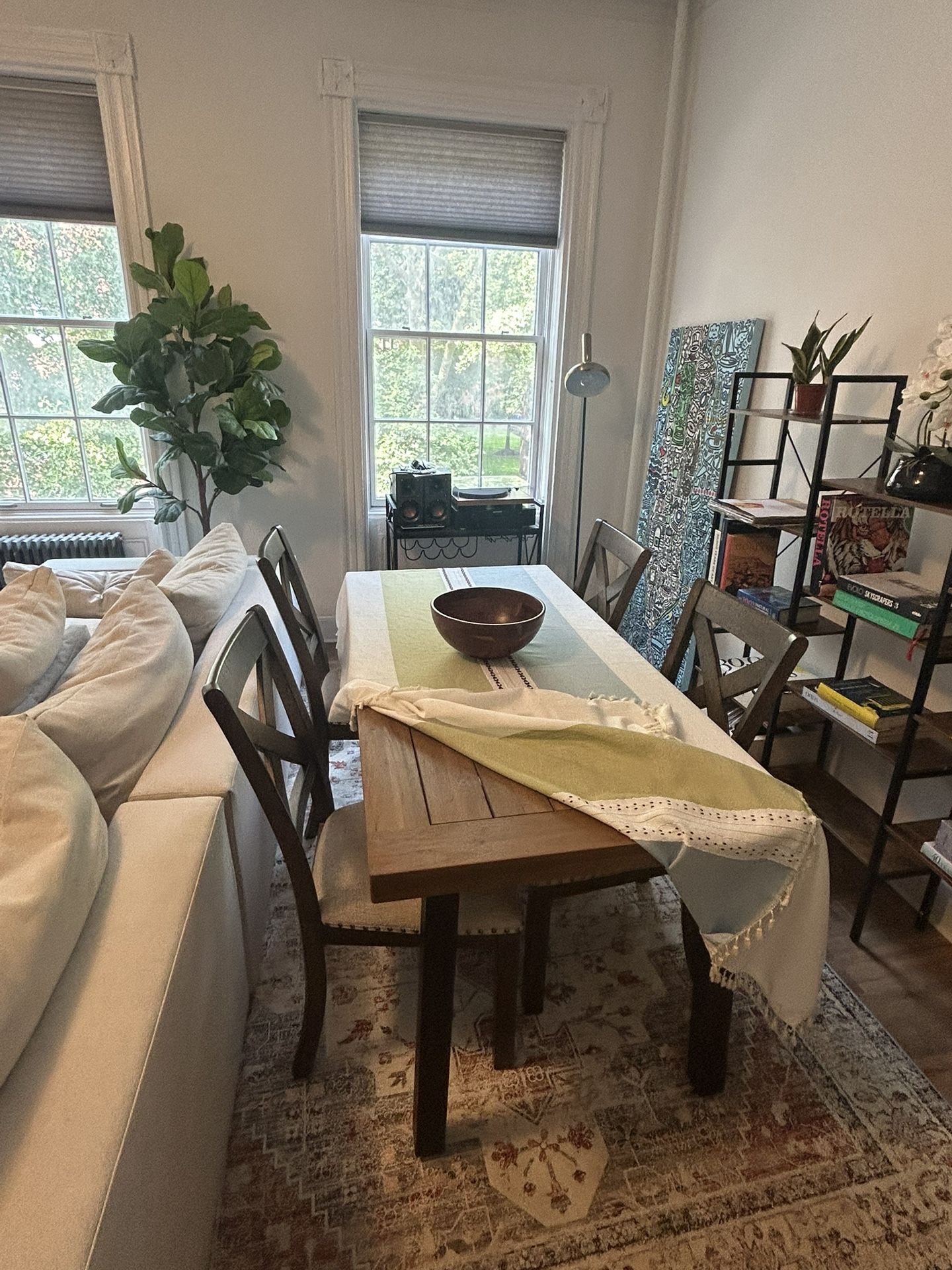 Dining Room Table Plus 4 Chairs
