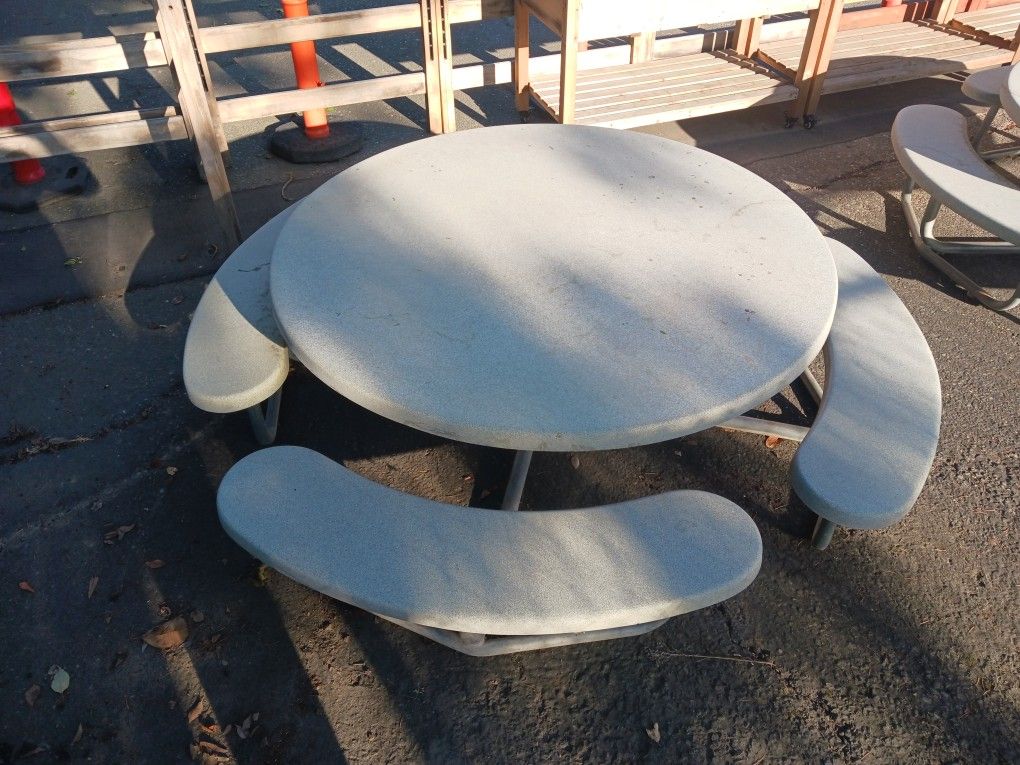 Picnic-Play Kids Round Table-Benches