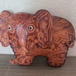 Leather Elephant Coin Purse Intricate Detail