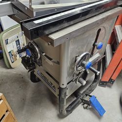 Delta 36-725 Table Saw