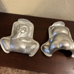 New, Never Used Teddy Bear Cake Pans