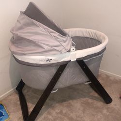 Bassinet 