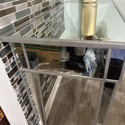Vanity/desk - Mirrored