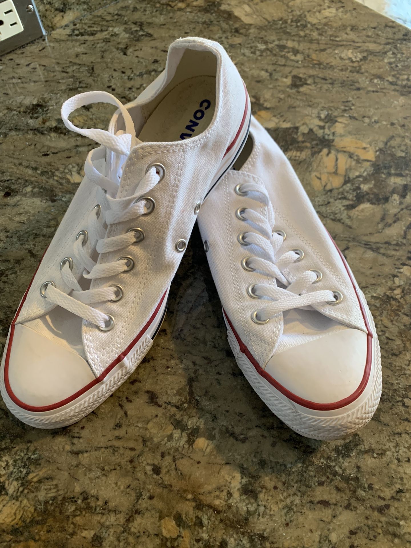 Womens Low top Converse White