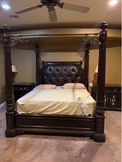 King Size Tuscany Canopy Bed