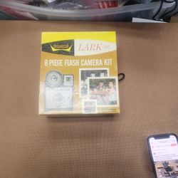 Lark 127 8 Piece flash Camera Kit Vintage