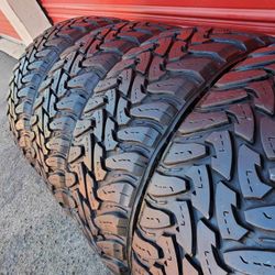 4 used tires Lt37x13.50r20 Toyo MT Open Country $