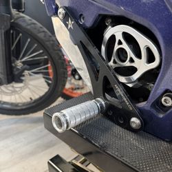 Astro works Foot Lock