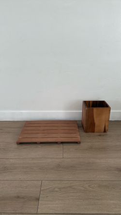 Wood Trash and Shower Mat