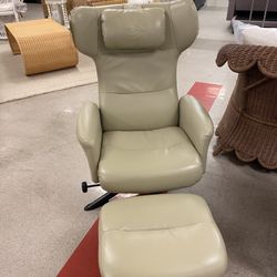 Elwood Beige Lounge Chair & Footrest