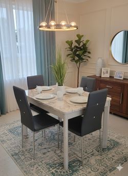 5pcs Dining Set NEW IN A BOX 