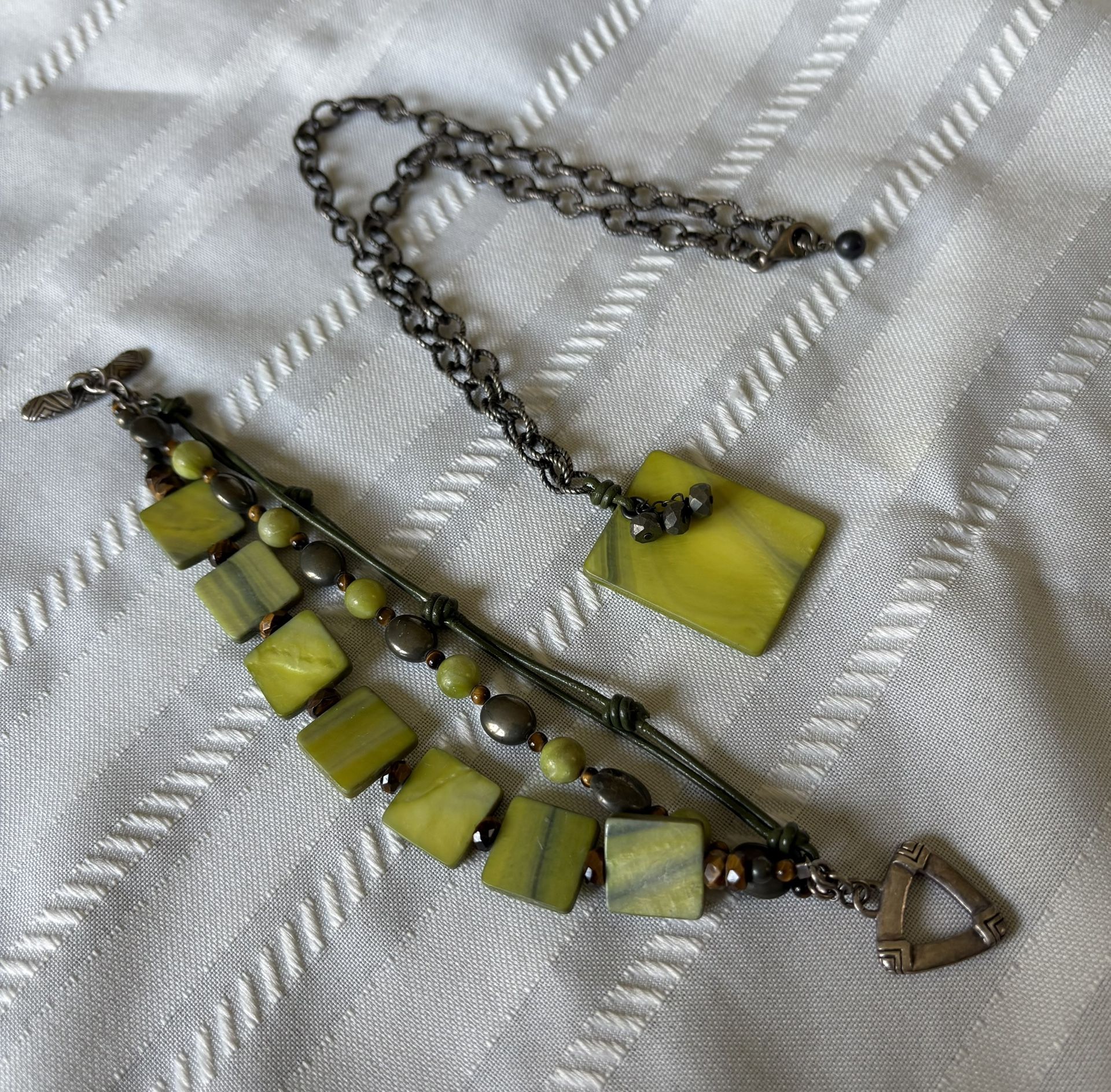SILPADA Mother of Pearl Necklace & Bracelet Set. Sterling Silver