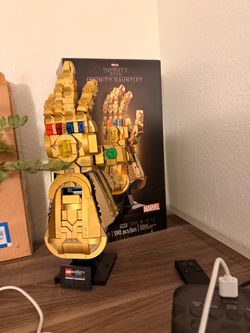 LEGO Marvel Infinity Saga Infinity Gauntlet Set