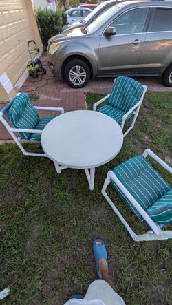 Outdoor Patio Table and Chairs Set