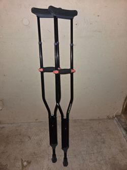 Manamed crutches