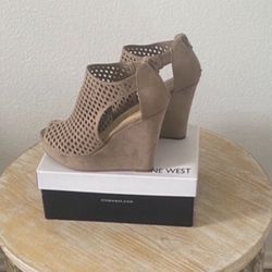 Lady, size 8