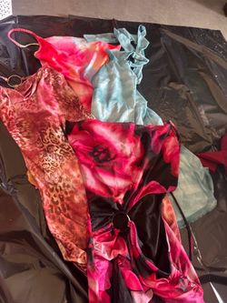 5 colorful dresses 2 Windsor 3 shein all small or med
