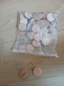 Wood party favor keychain